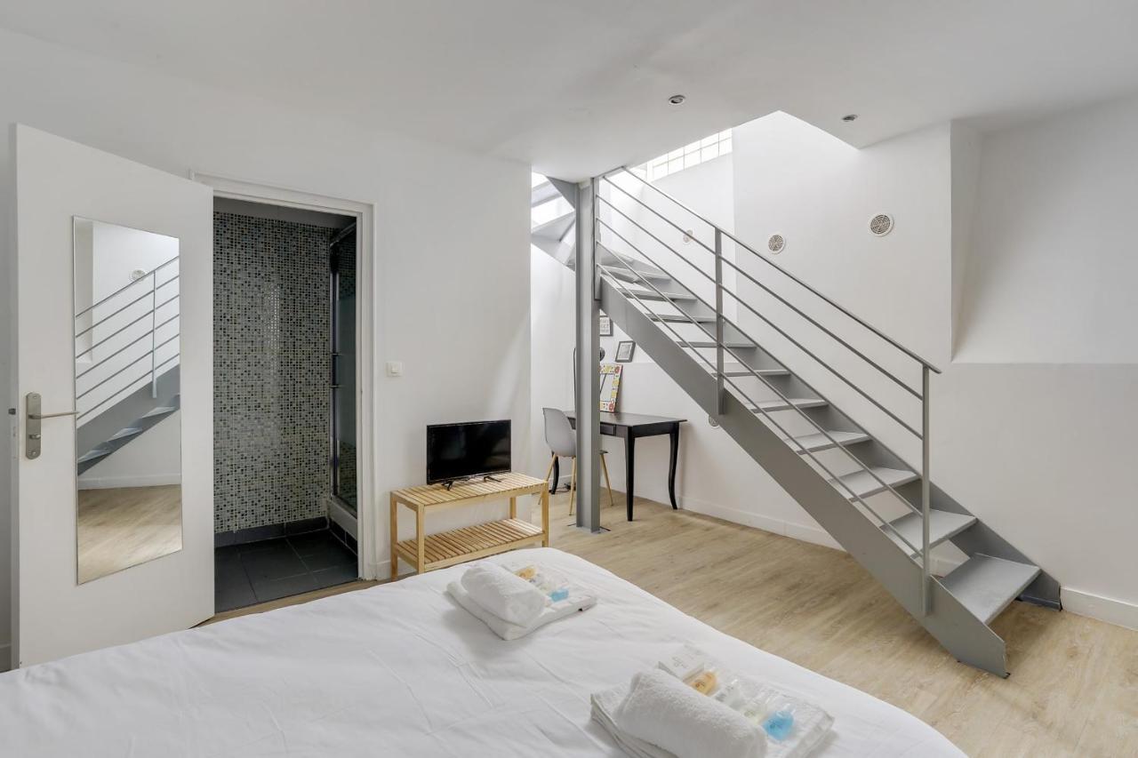 170 Suite Angouleme Large Duplex Style Apt With1 Bdr Paris Central Exteriér fotografie